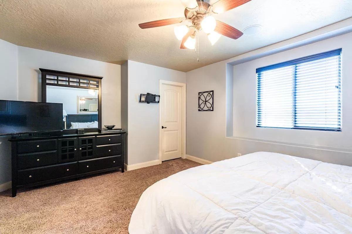 2075 S Sir Monte Dr Apt 7 - Photo 5 of 12