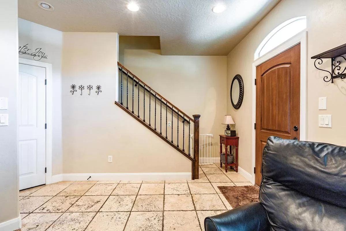 2075 S Sir Monte Dr Apt 7 - Photo 7 of 12