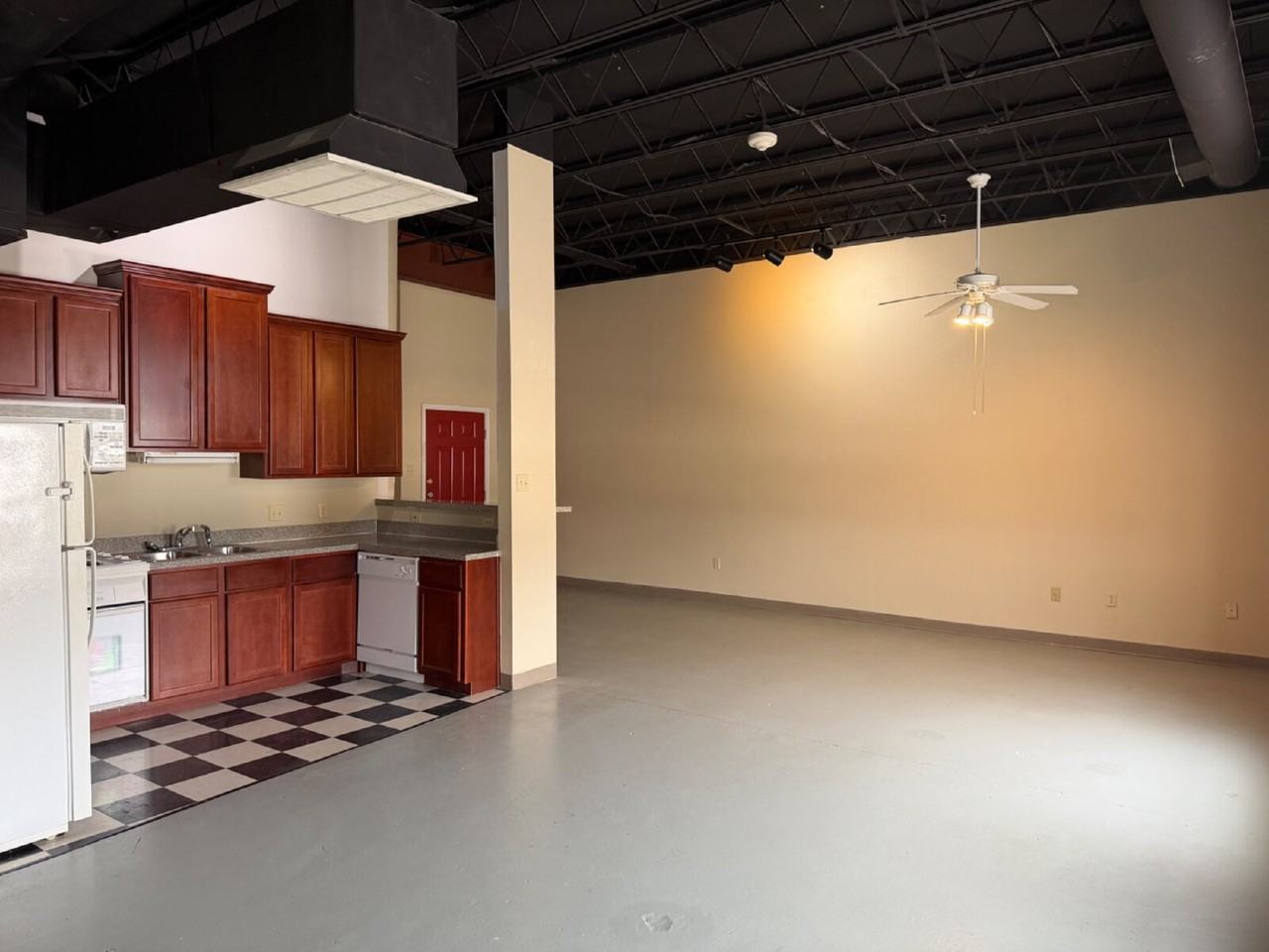 1414 Texas Ave Apt 7b - Photo 3 of 10