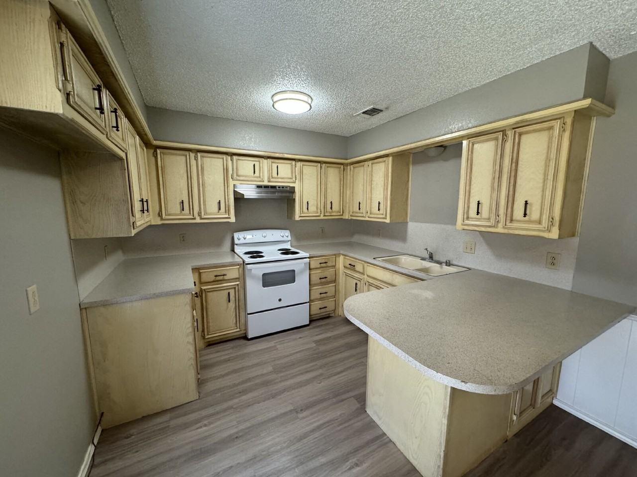 6804 4th Street-B - Photo 5 of 10
