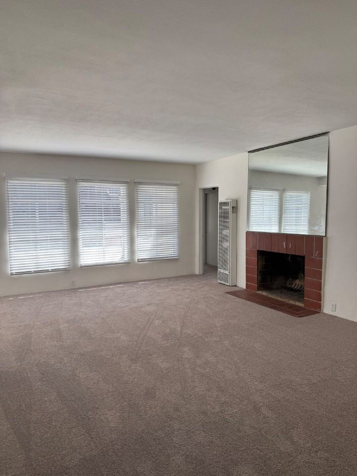 18944 Madison Ave - Photo 4 of 26