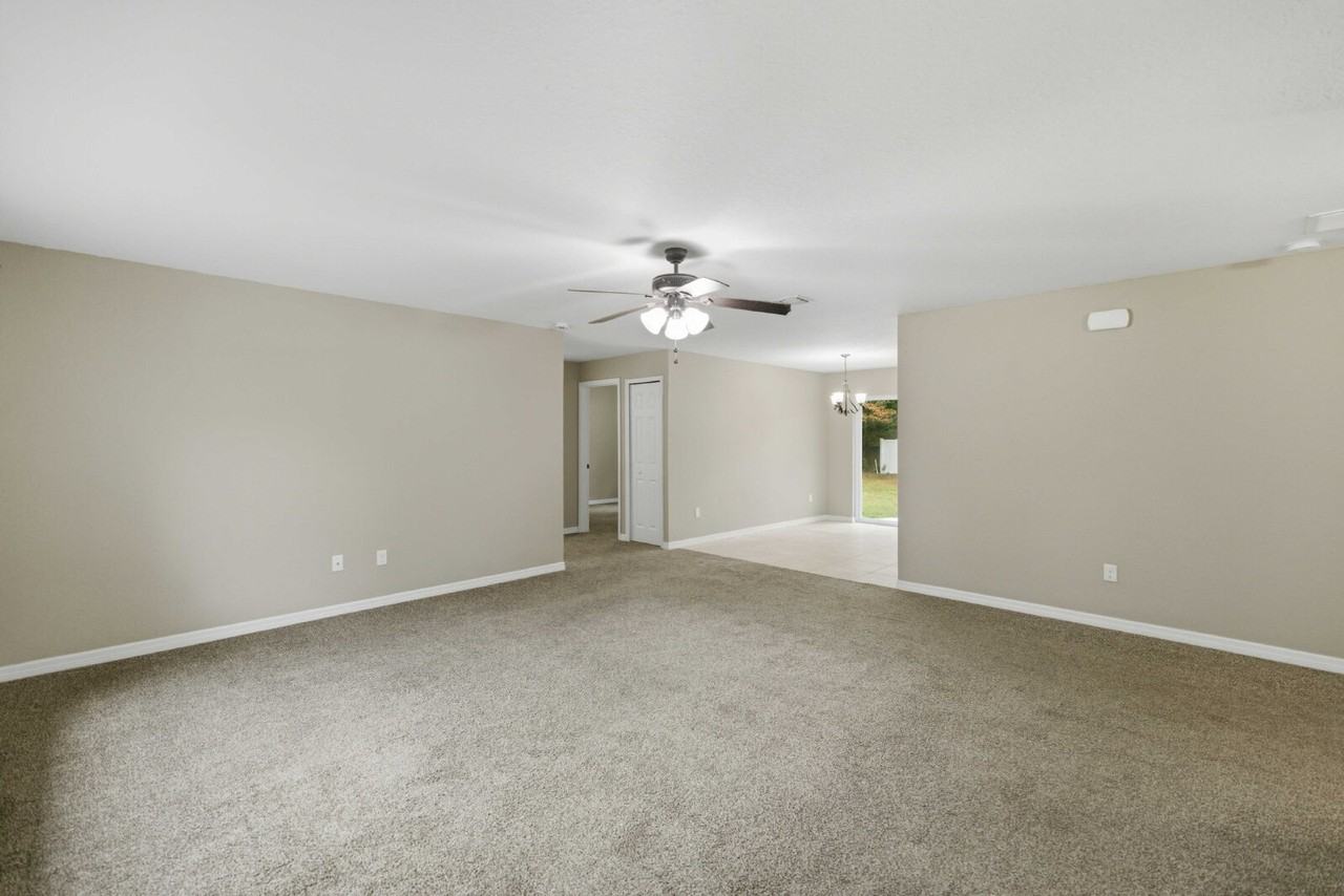 5447 Nw 54th Pl - Photo 2 of 24