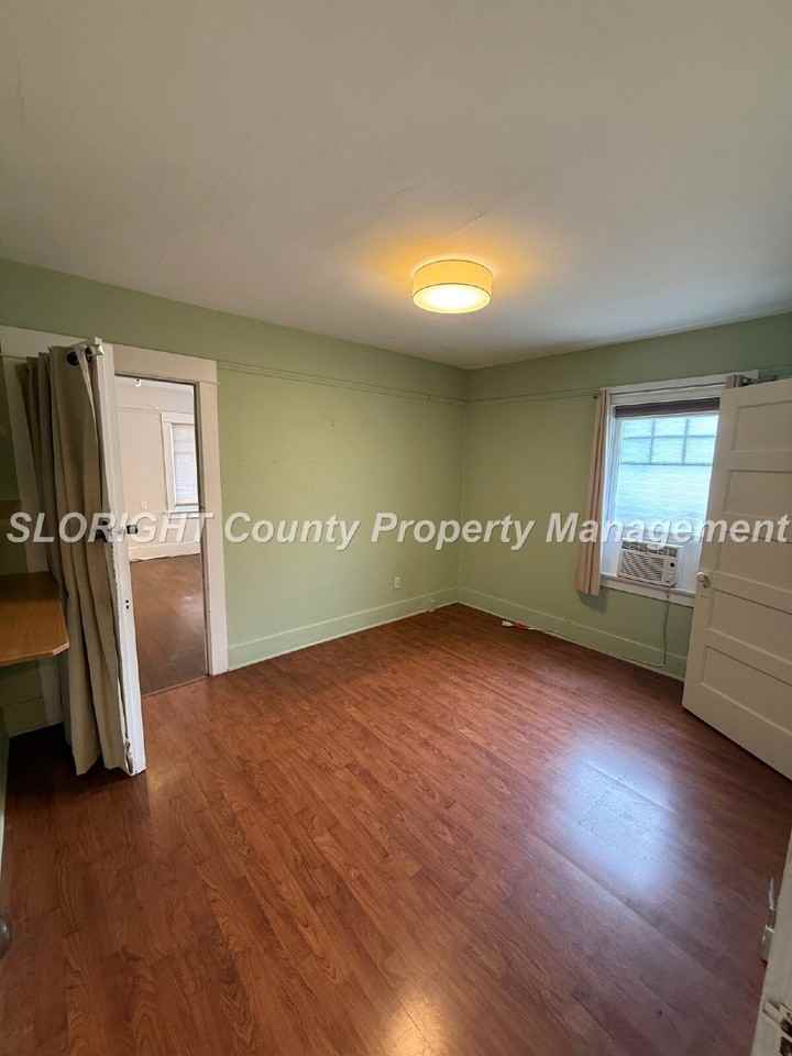 544 Higuera St - Photo 2 of 9