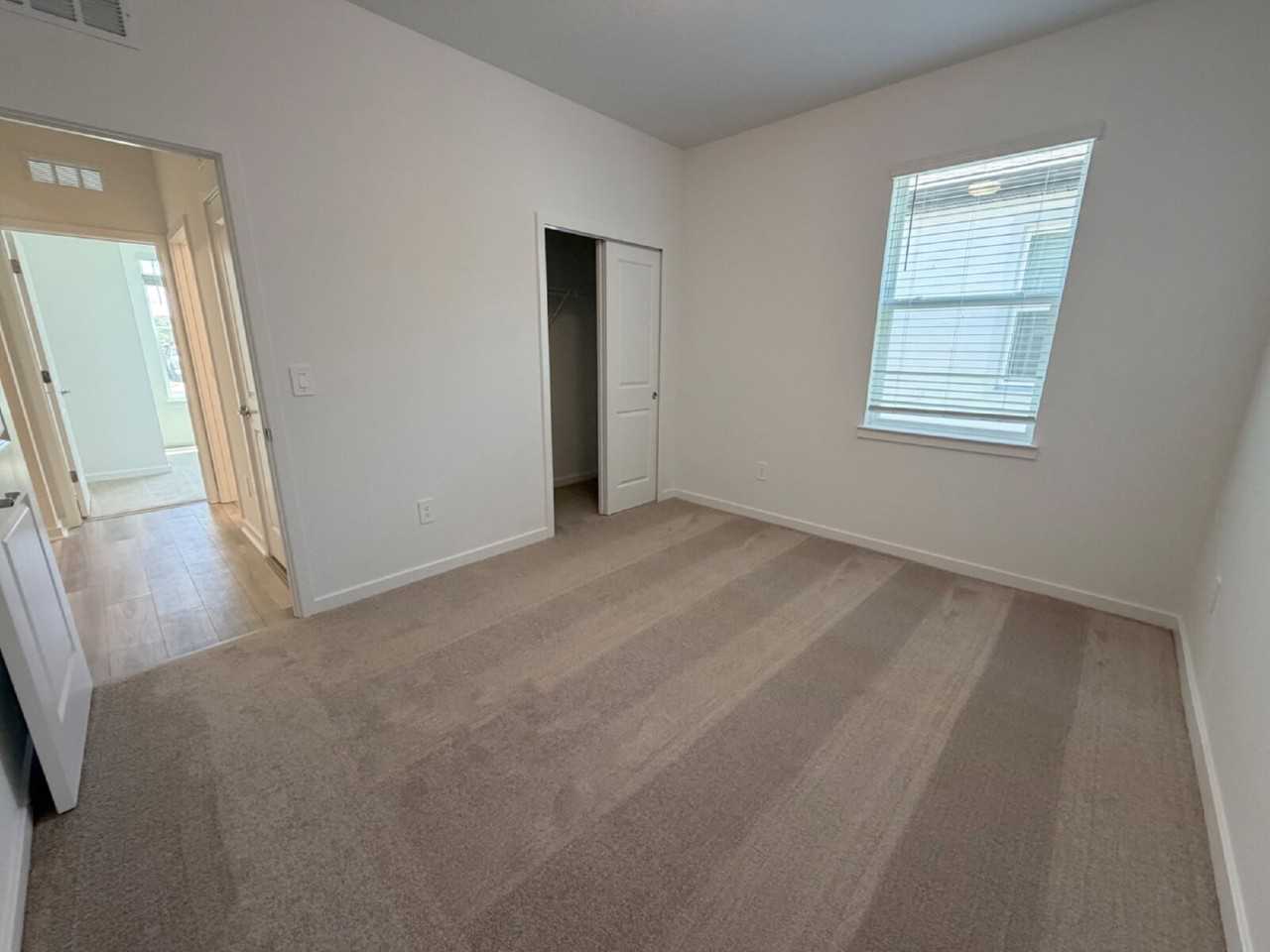 3935 Big Sky Dr - Photo 7 of 30