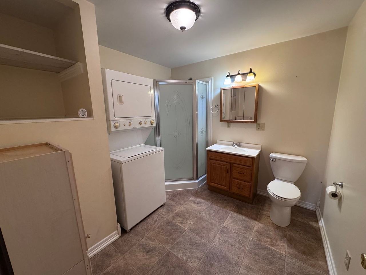 204 Pine Ln - Photo 6 of 9