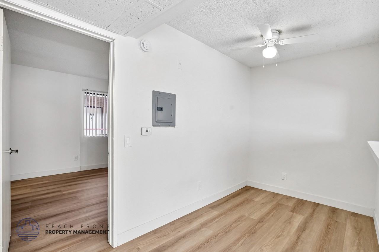 Grand View Tower Apartments - Photo 5 of 17
