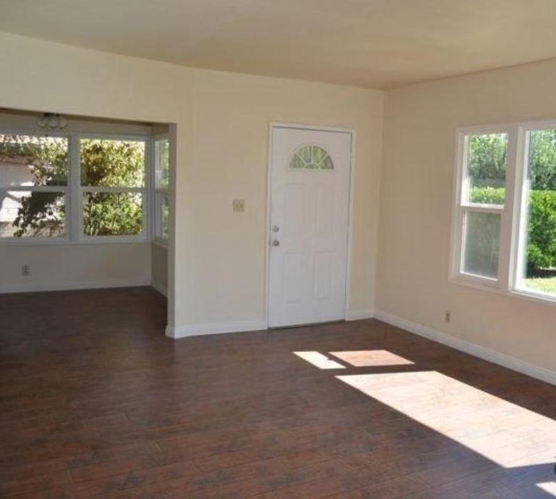 6305 Almond Dr - Photo 3 of 14