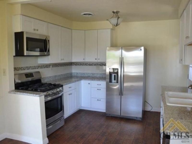6305 Almond Dr - Photo 6 of 14