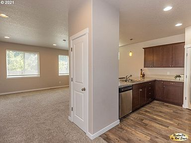 5619 Ne 52nd Pl - Photo 5 of 25