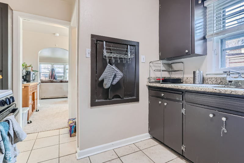 759 Bellaire St - Photo 5 of 24