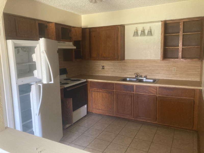 505 Hackberry St - Photo 5 of 8