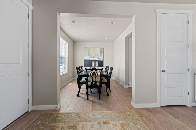 3704 W Holbrook Way - Photo 3 of 42