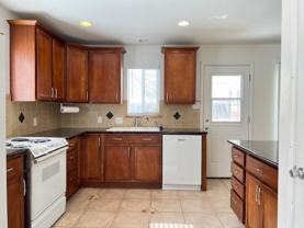 925 S Krameria St - Photo 1 of 1