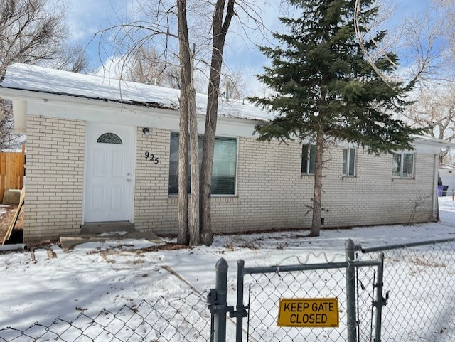 925 S Krameria St - Photo 2 of 28