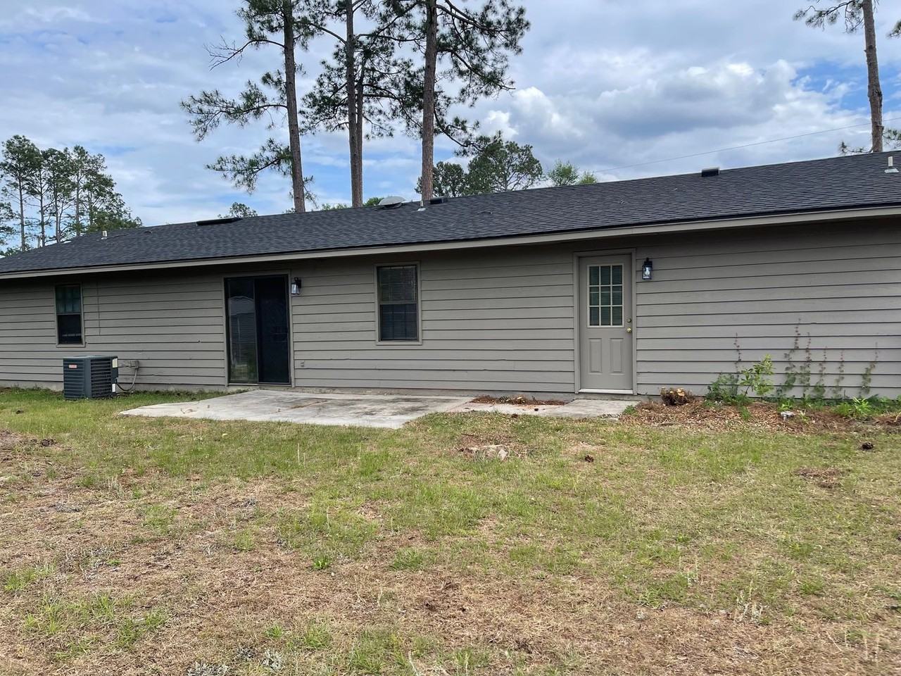3905 Greenridge Rd - Photo 2 of 26