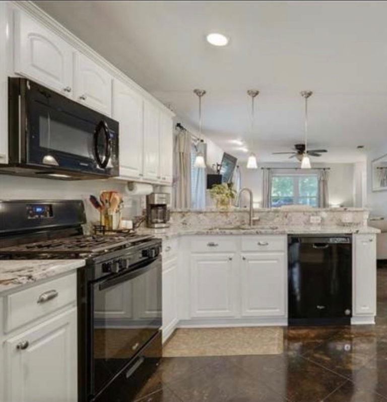 71187 Sanders St - Photo 6 of 26