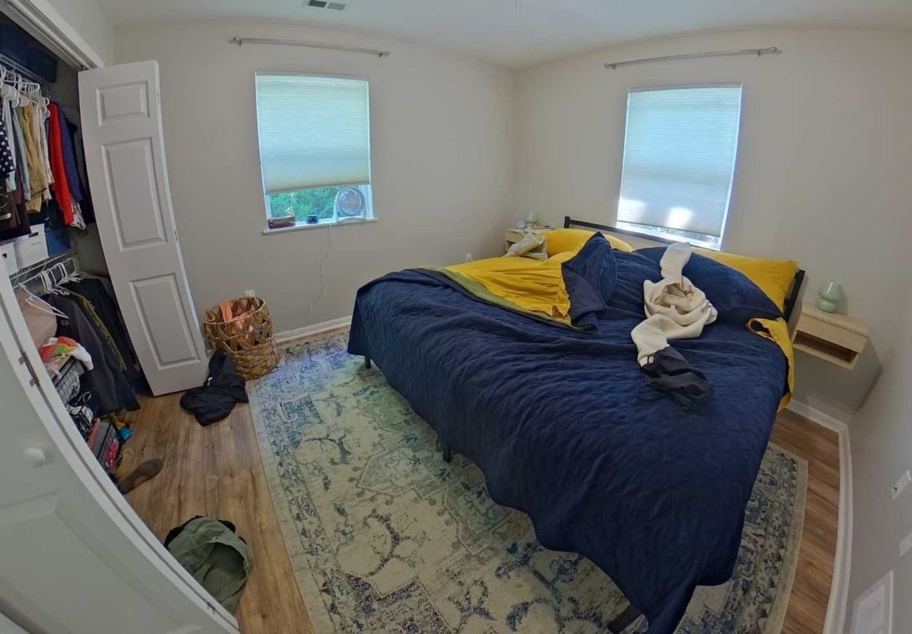 1318 Houston St - Photo 2 of 11