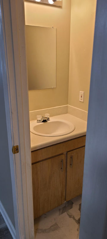 419 Pine Crest Cir #C - Photo 5 of 11