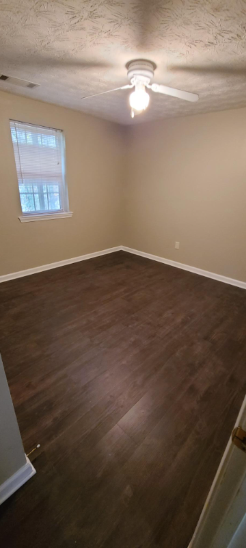 419 Pine Crest Cir #C - Photo 6 of 11