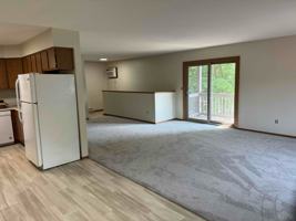 featured image of 1011 Boxelder Ave #3