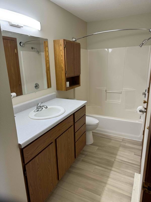1011 Boxelder Ave #3 - Photo 4 of 9