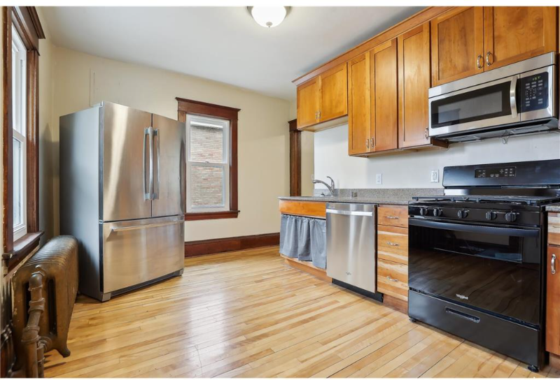 1629 Saint Anthony Ave #2 - Photo 4 of 18