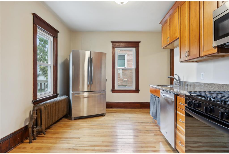 1629 Saint Anthony Ave #2 - Photo 5 of 18