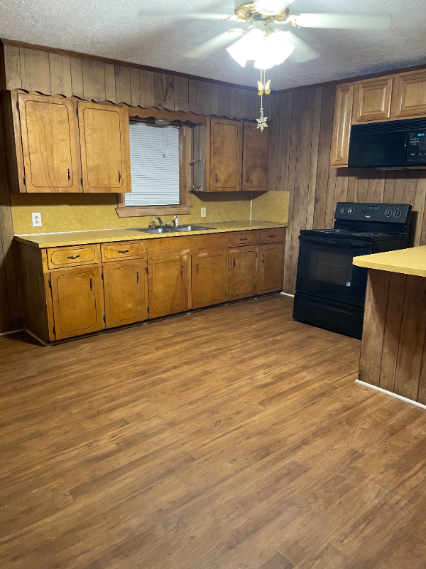 3772 Highwayeast - Photo 6 of 11