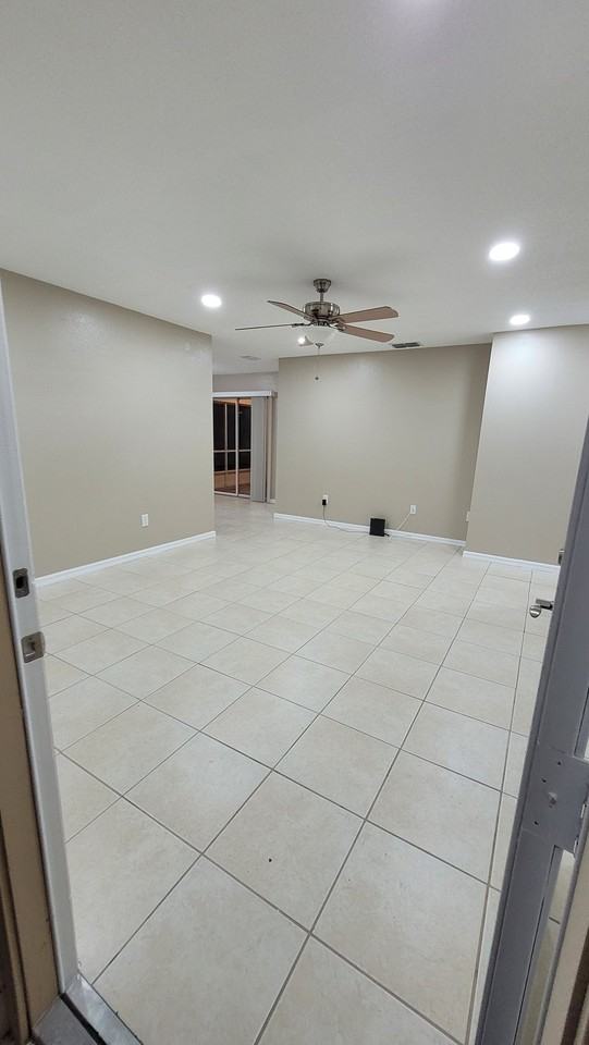 4021 Catalina Dr - Photo 3 of 22
