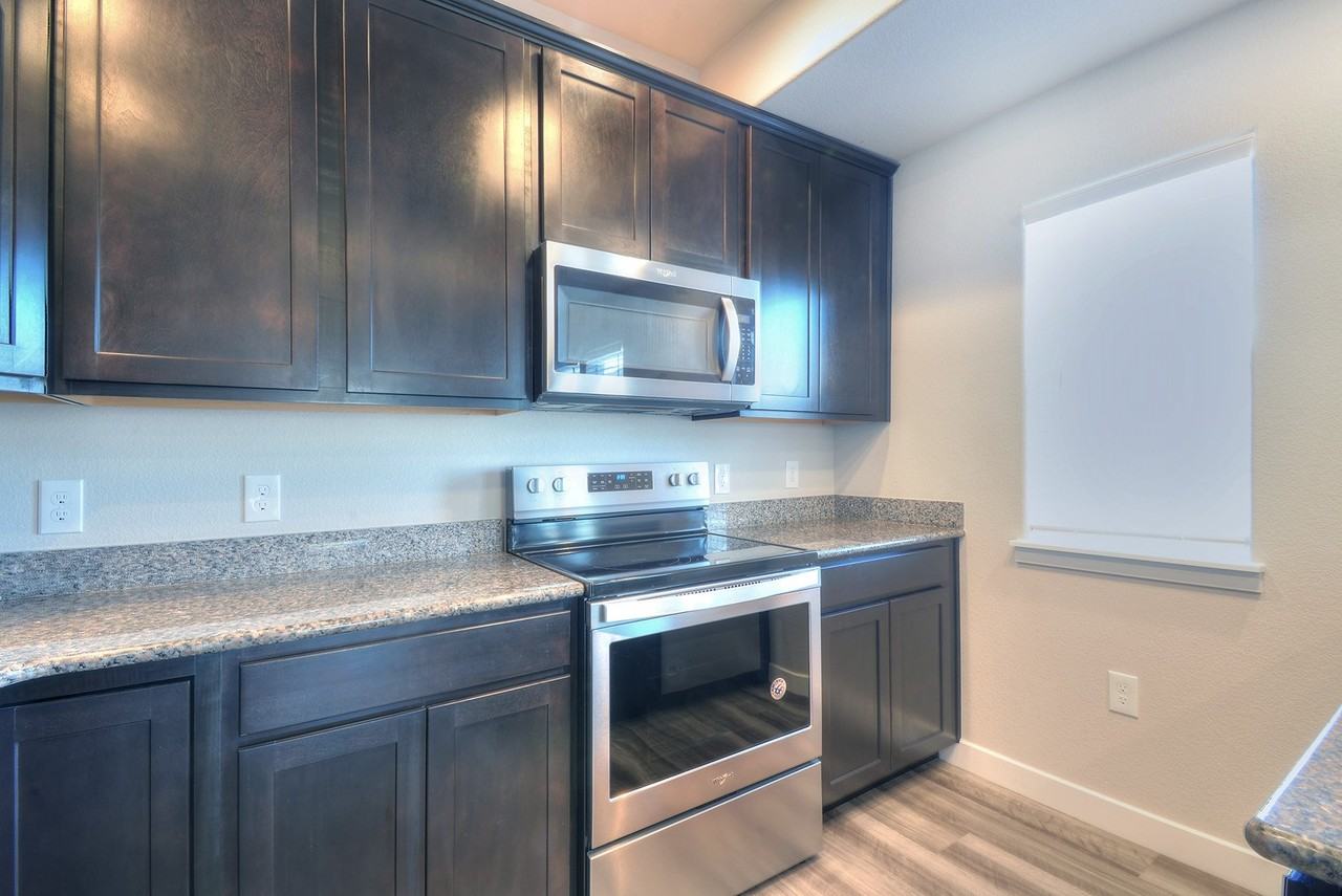 6721 Chagrin Hts - Photo 6 of 15