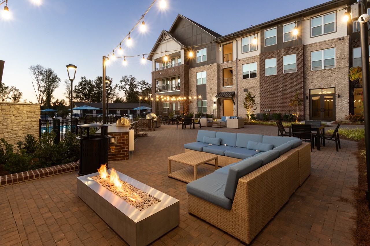 Aura Creekside Apartments - Photo 3 of 45
