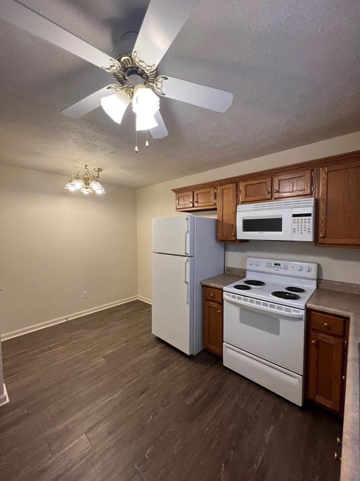 58 Haven Ct #1 - Photo 2 of 8