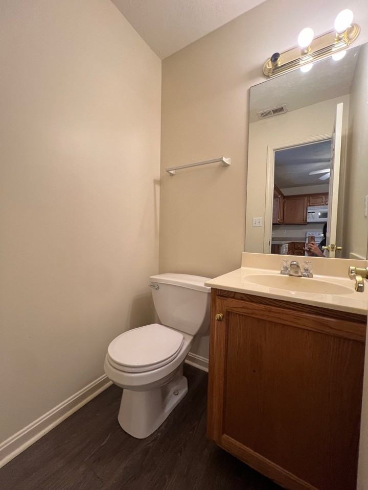 58 Haven Ct #1 - Photo 3 of 8