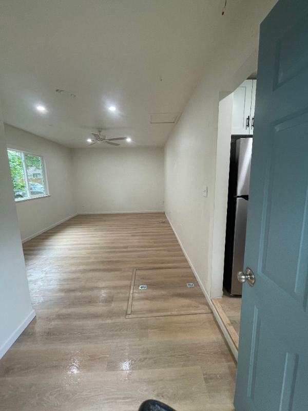 2405 Tamarac Dr - Photo 3 of 18