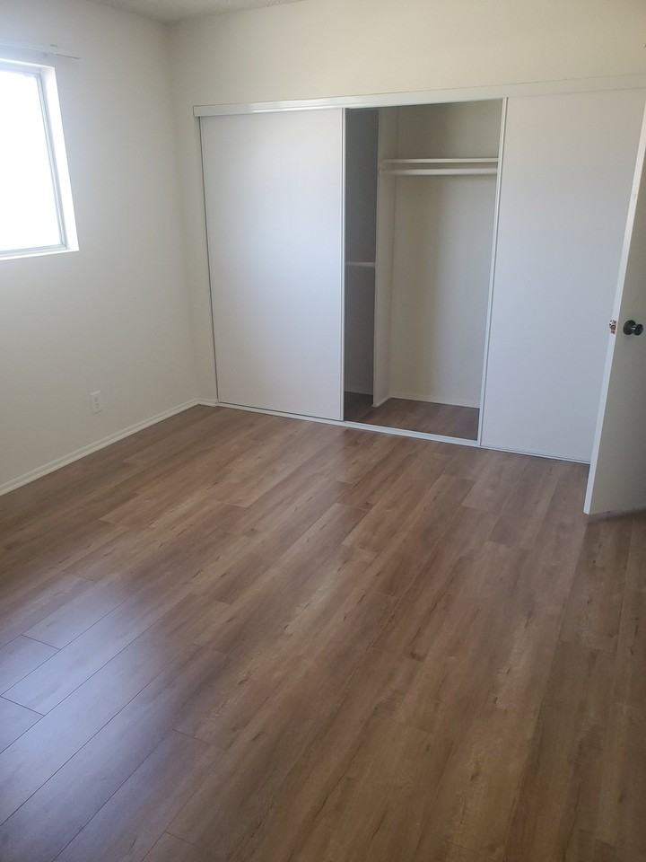 5227 Hermitage Ave #2 - Photo 5 of 14
