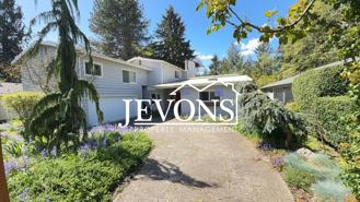 355 1st Ave NW Issaquah, WA 98027 - Photo 1 of 1