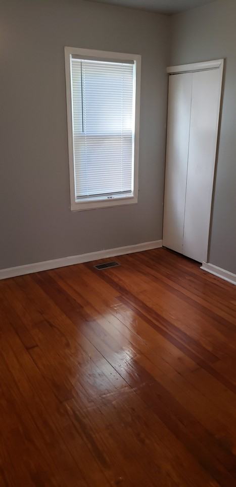 38 N Shirley St - Photo 5 of 17