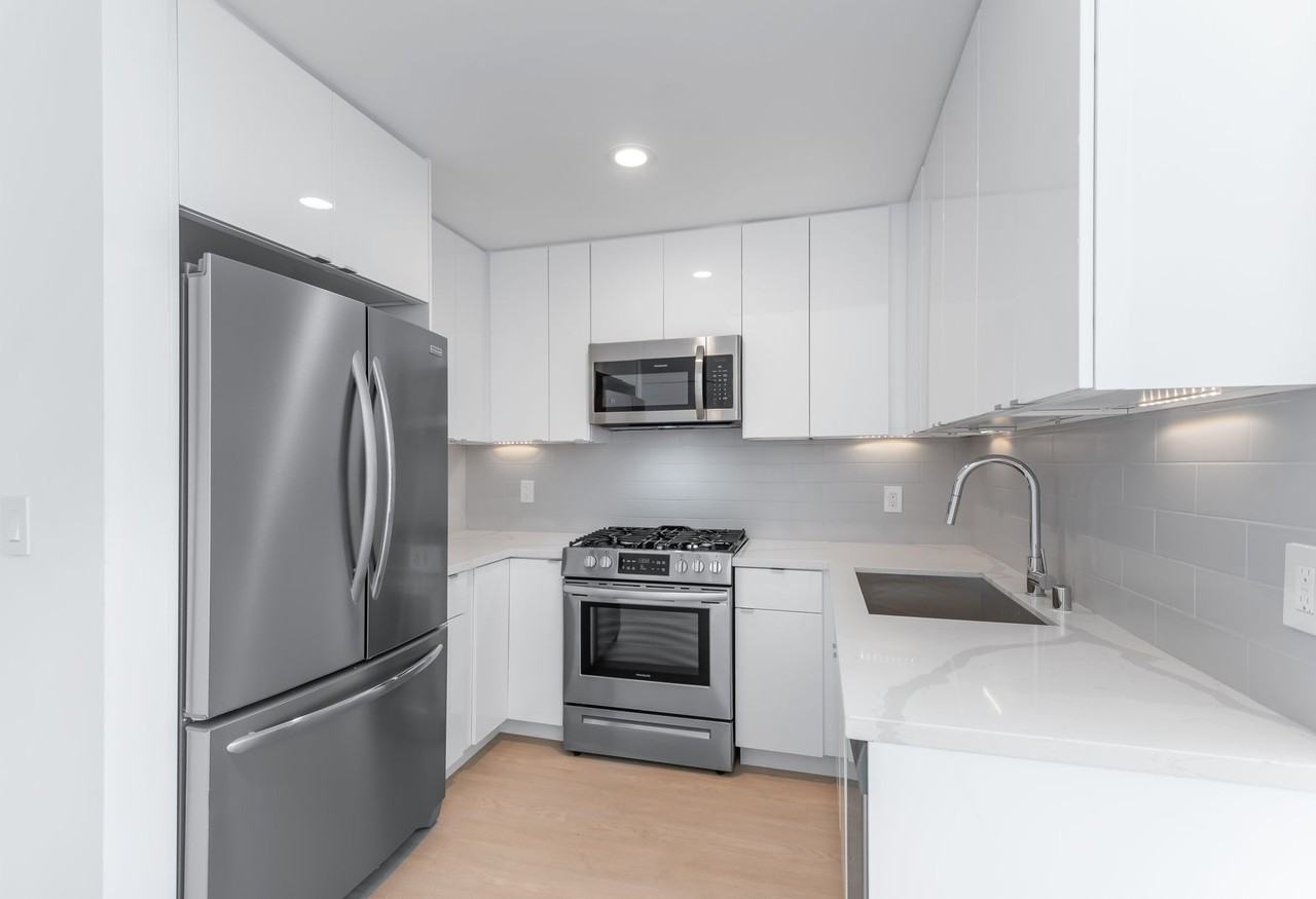 1546 Bundy Drive - Photo 5 of 8