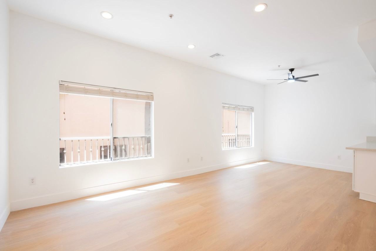 1752 N Kingsley Dr. - Photo 6 of 11