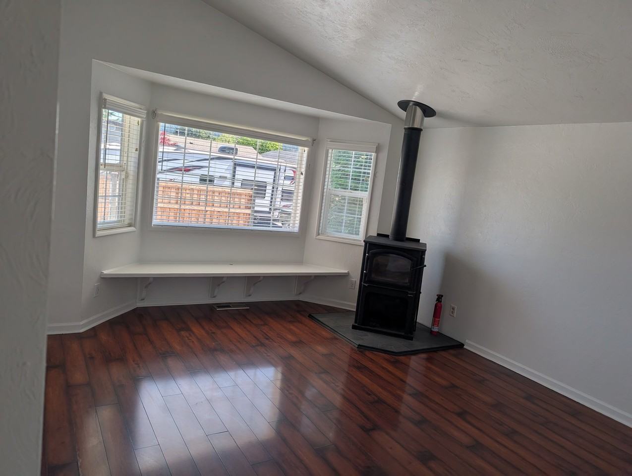 490 67th St - Photo 7 of 10