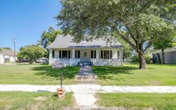 575 W Green St - Photo 1 of 1