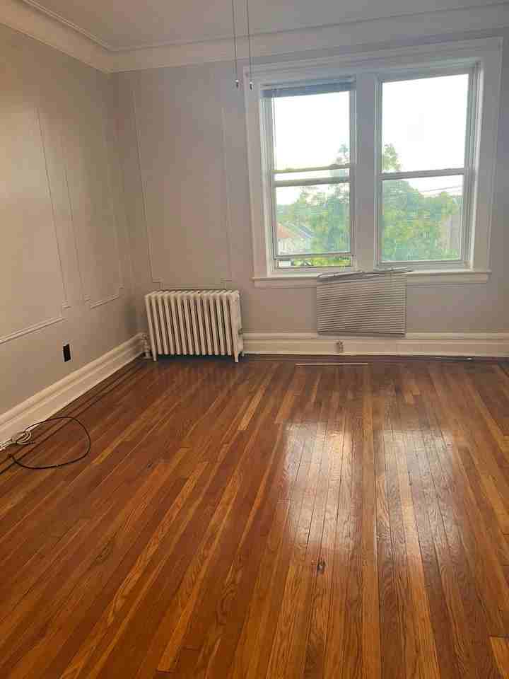 689 Sanford Ave #201 - Photo 2 of 4
