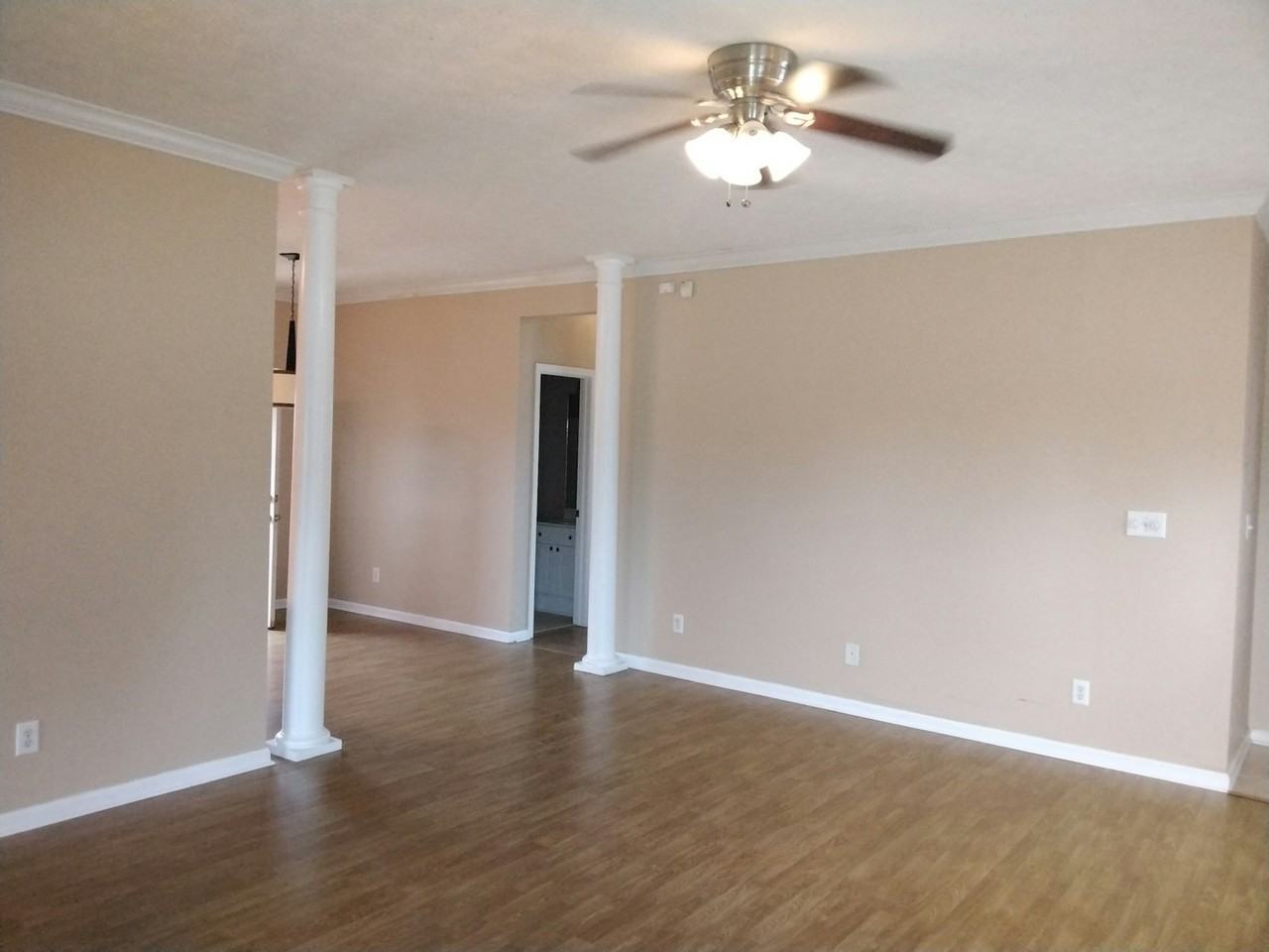 517 McGregor Court - Photo 2 of 26
