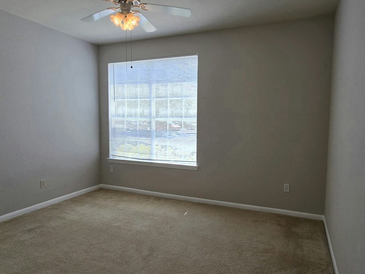 9005 Lee Vista Boulevard - Photo 5 of 12