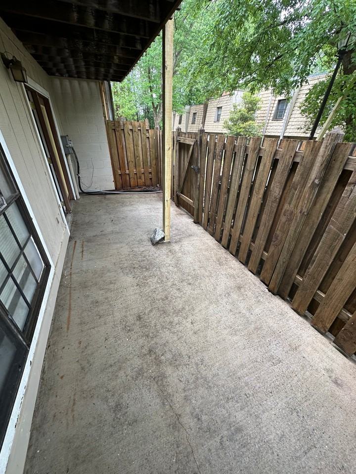 6427 Woodstone Ter #B - Photo 7 of 9