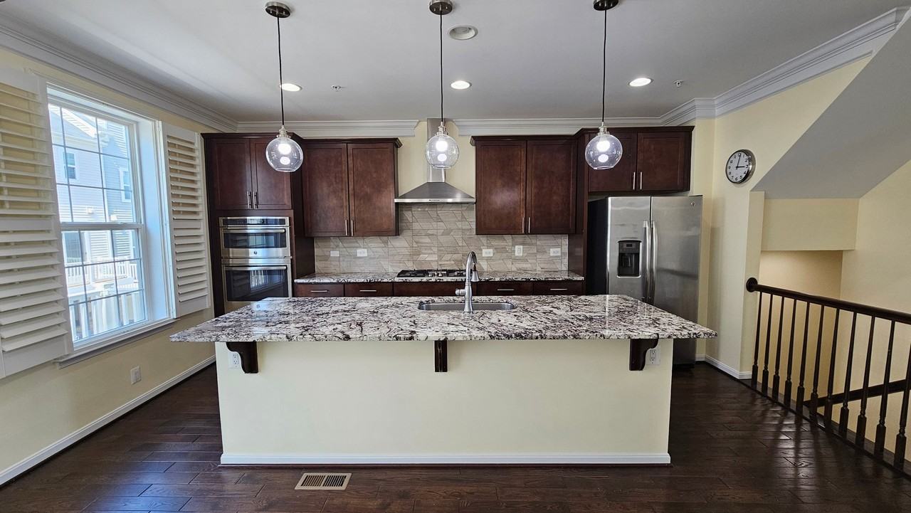 7217 Barry Ln - Photo 3 of 20