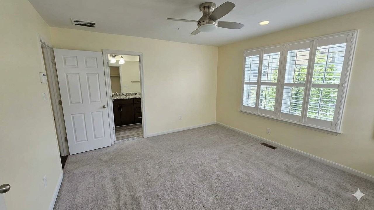 7217 Barry Ln - Photo 6 of 20