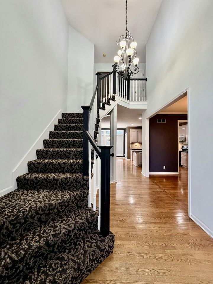 8206 West 127th Place - Photo 2 of 30