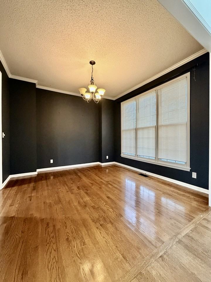 8206 West 127th Place - Photo 6 of 30