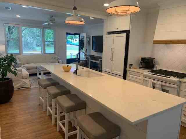 170 James St - Photo 3 of 11